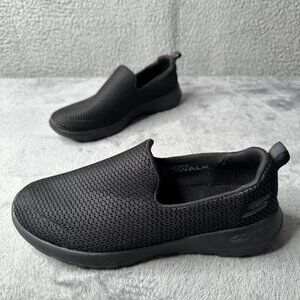 Skechers GOwalk‎ Slip On Walking Shoes Sneakers Womens 6.5 Black Casual Comfort
